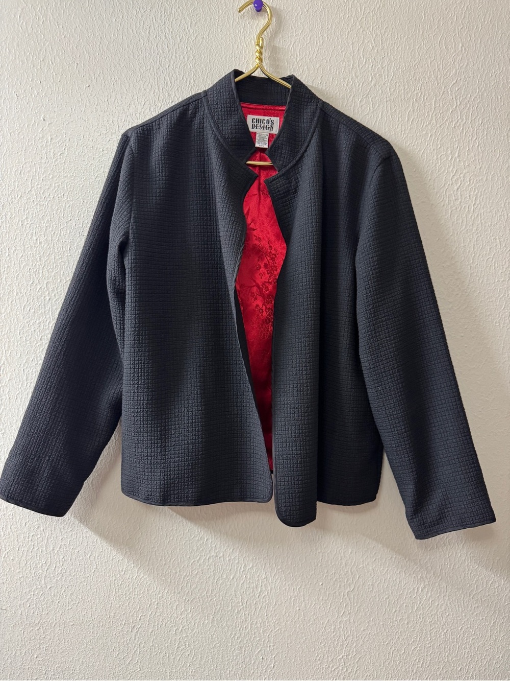 Chico's Black Textured Open-Front Jacket with Red Lining
